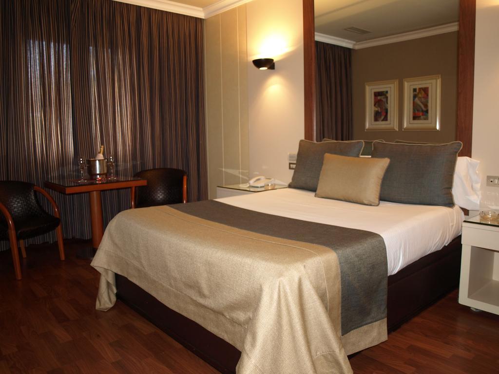Motel Aeropuerto Vigo Quarto foto