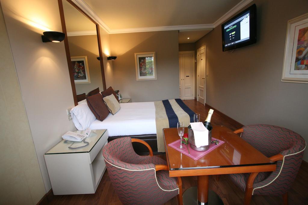 Motel Aeropuerto Vigo Quarto foto